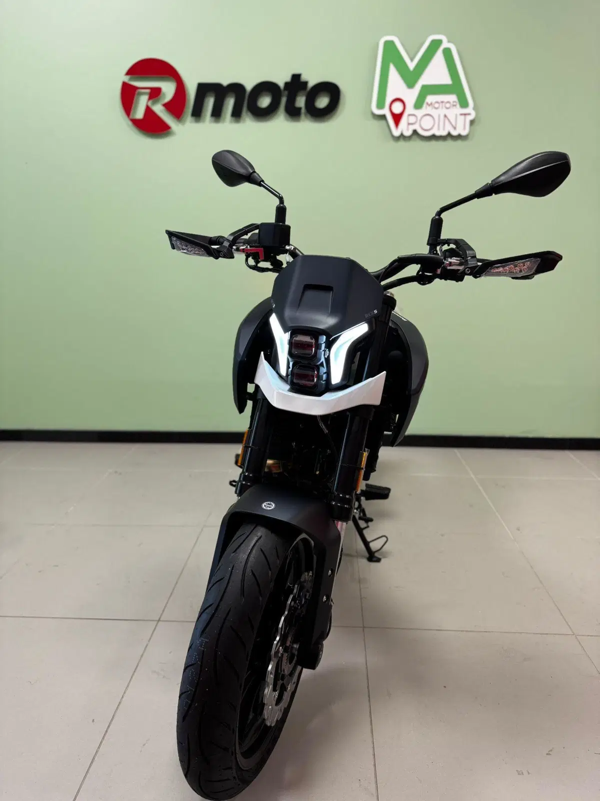 Benelli BKX 300 S (2026) (3)