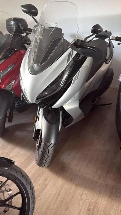 Zontes ZT350-E (2023 - 25) usata