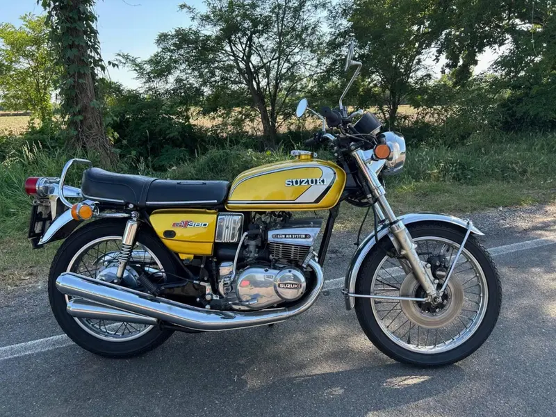 Suzuki GT 380 (2)