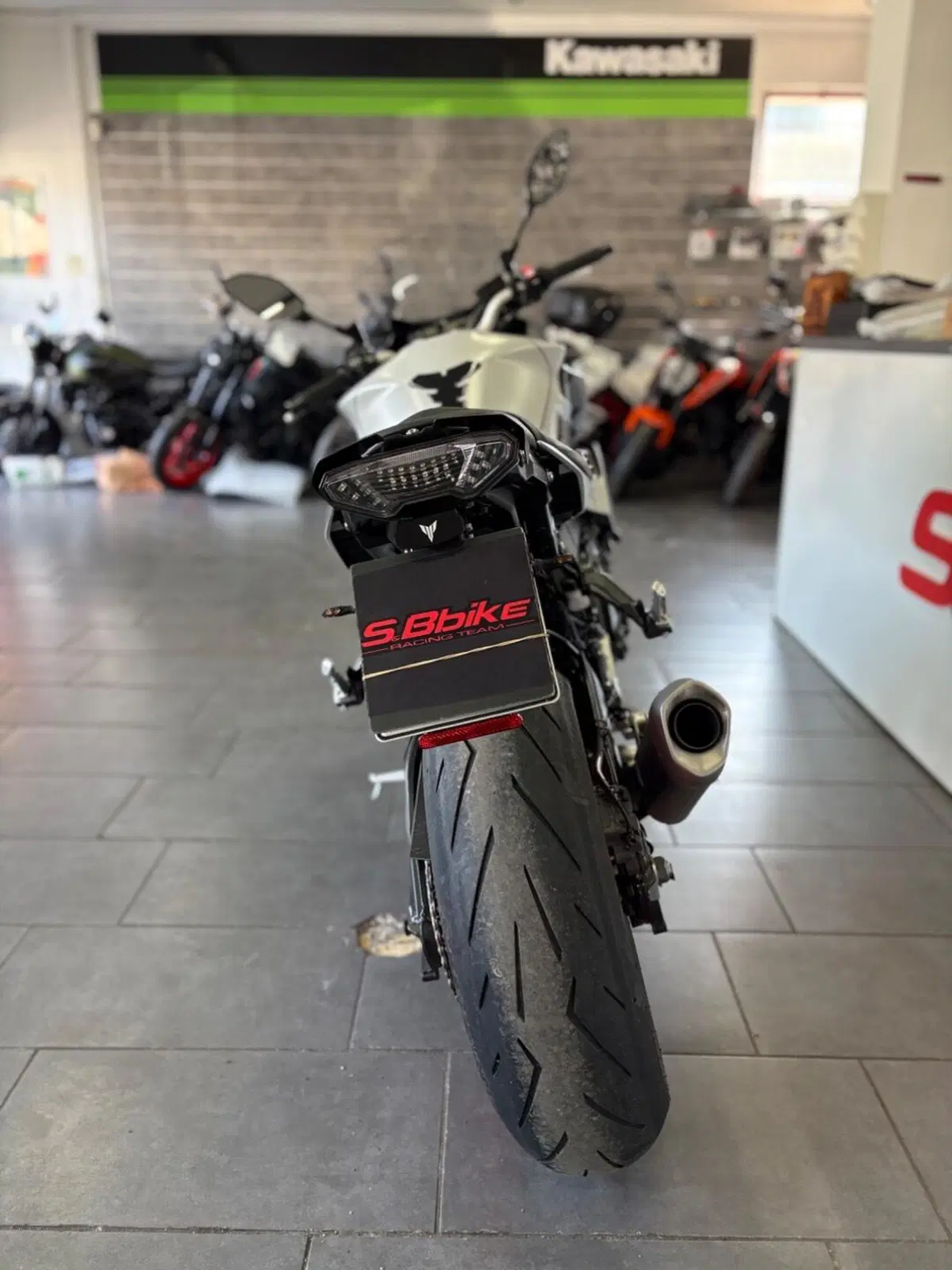 Yamaha MT-10 (2017 - 20) (4)