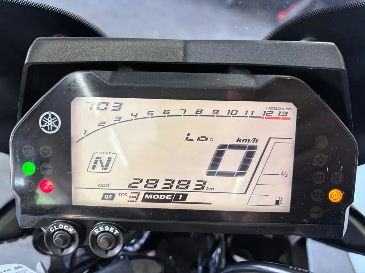 Yamaha MT-10 (2017 - 20) (7)