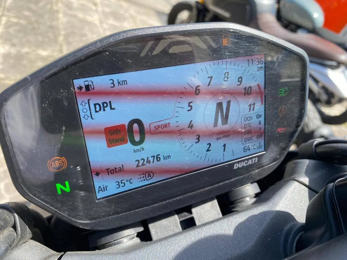 Ducati Monster 937 (2021 - 25) (3)