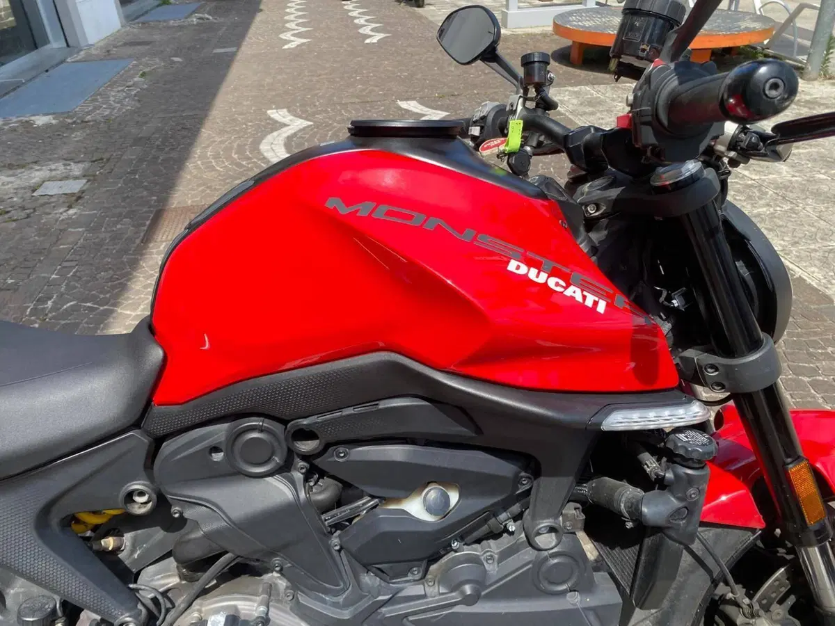 Ducati Monster 937 (2021 - 25) (11)