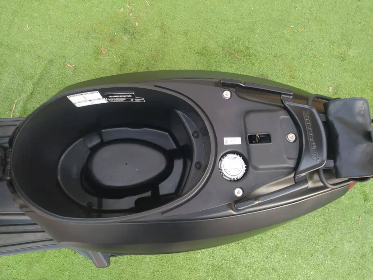 Lambretta V125 Special (2021 - 26) (8)