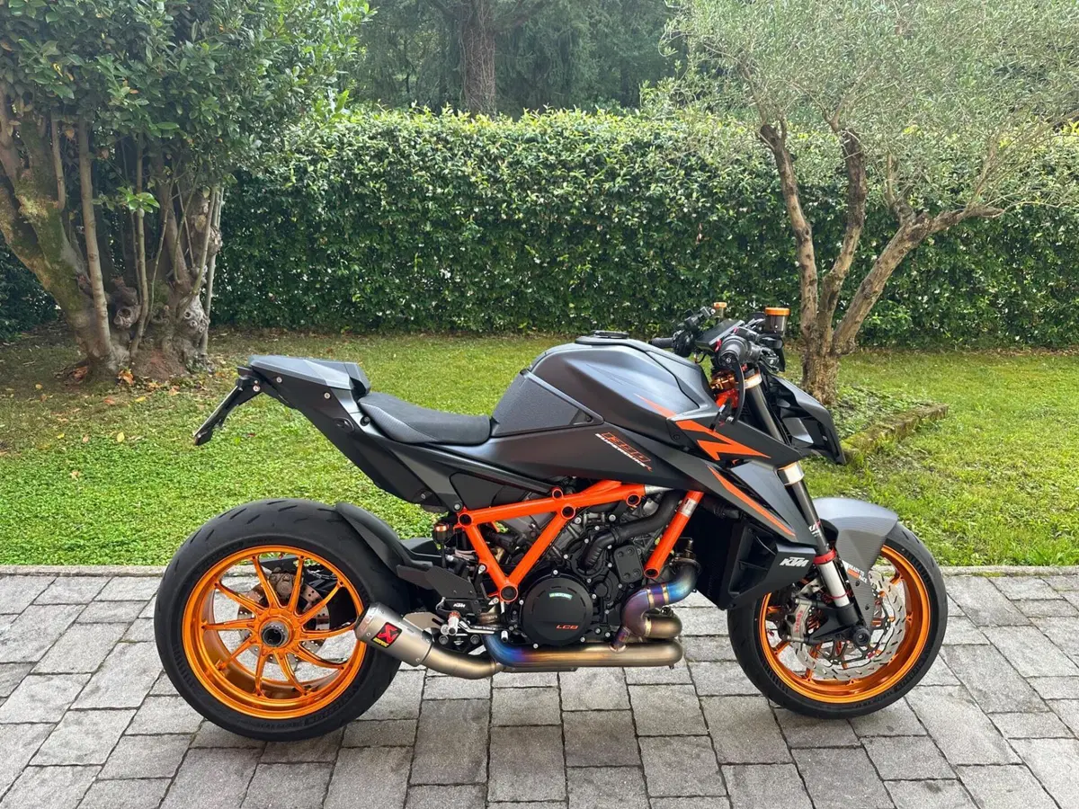 KTM 1390 Super Duke R (2024 - 26) (4)