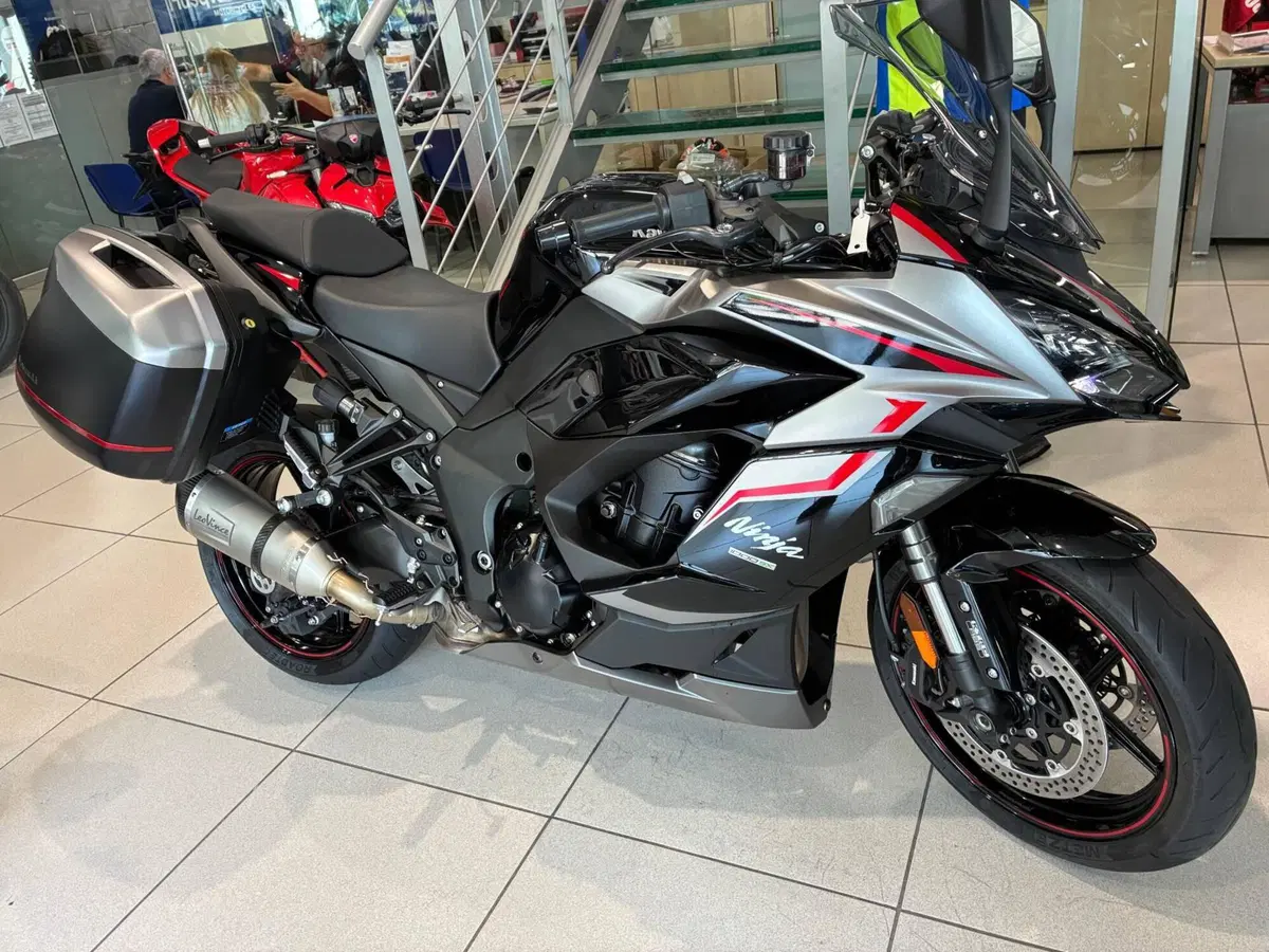 Kawasaki Ninja 1000 SX Tourer (2021 - 24) (2)