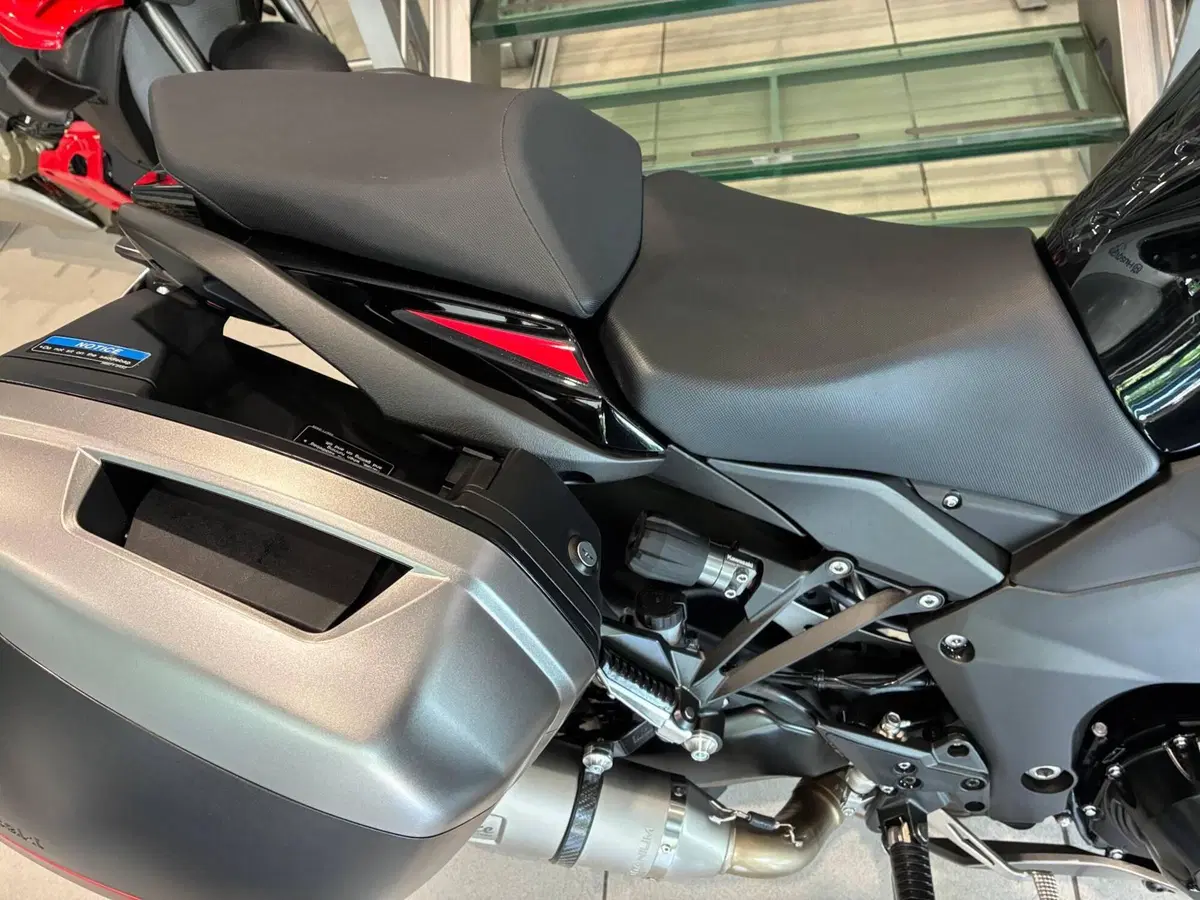 Kawasaki Ninja 1000 SX Tourer (2021 - 24) (4)