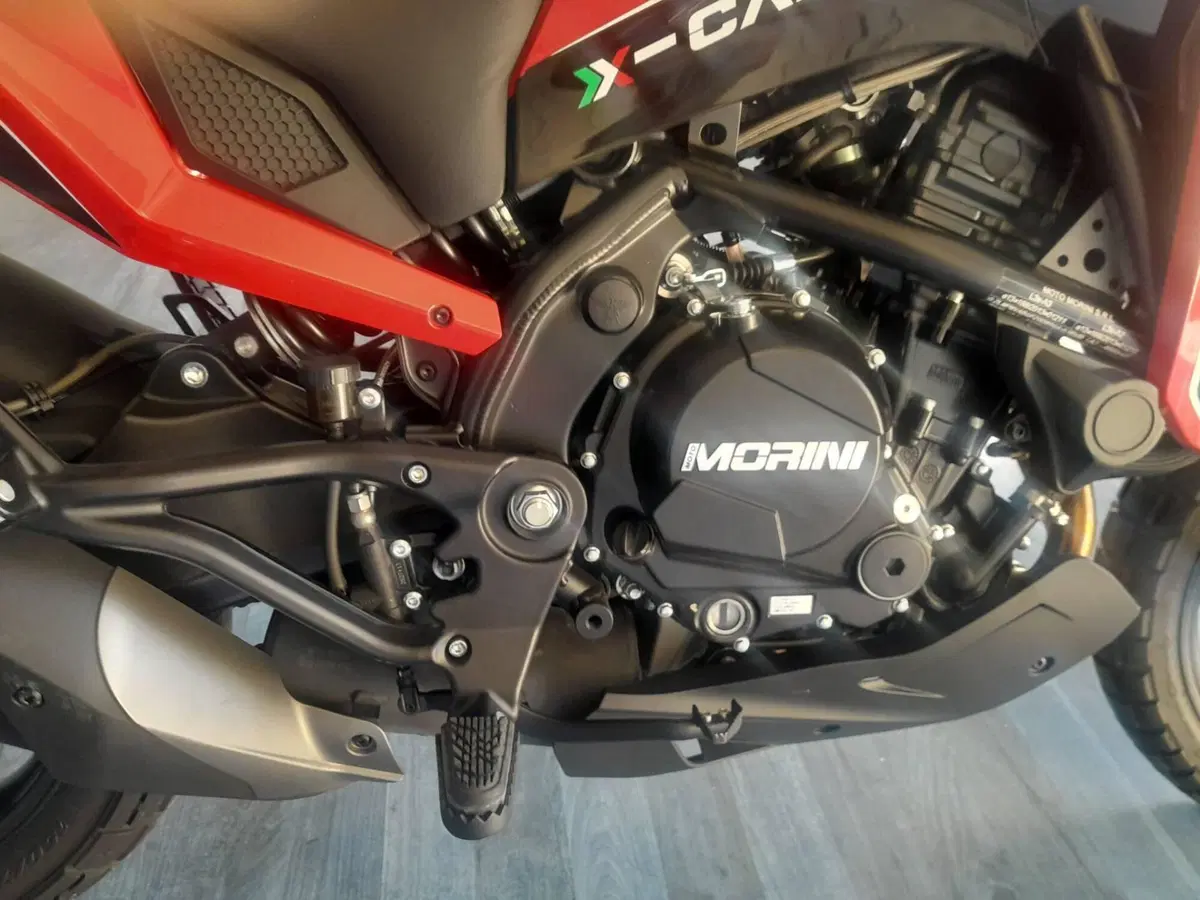 Moto Morini X-Cape 650 (2021 - 26) (7)