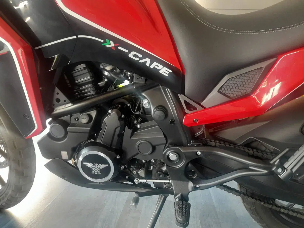 Moto Morini X-Cape 650 (2021 - 26) (9)