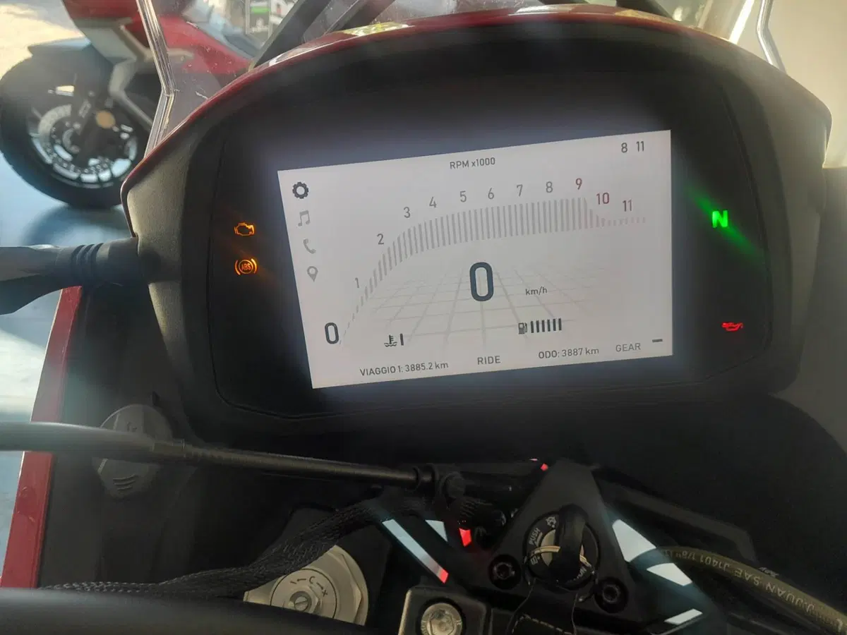 Moto Morini X-Cape 650 (2021 - 26) (10)