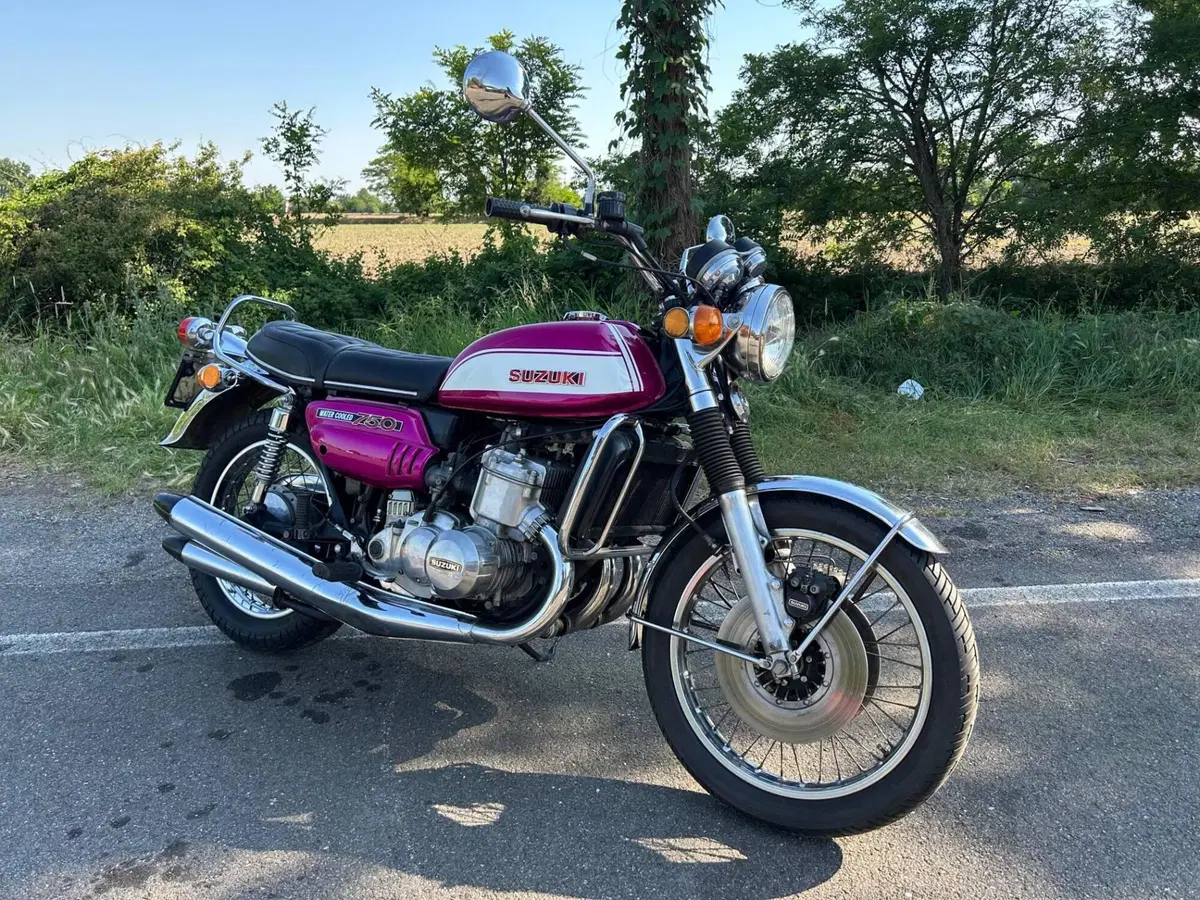 Suzuki GT 750
