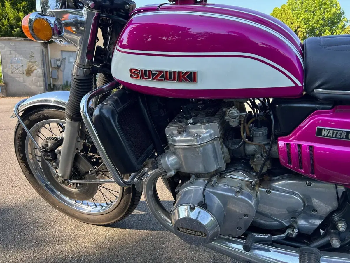 Suzuki GT 750 (7)