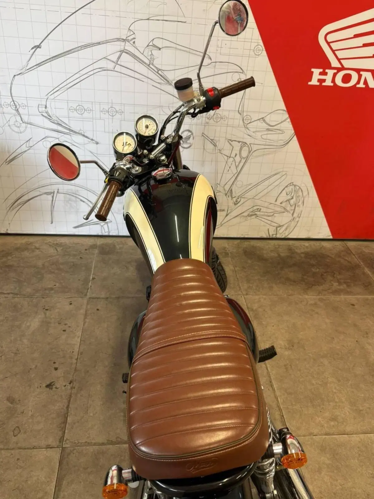 Mash Italia Six Hundred 650 (2021 - 25) (5)