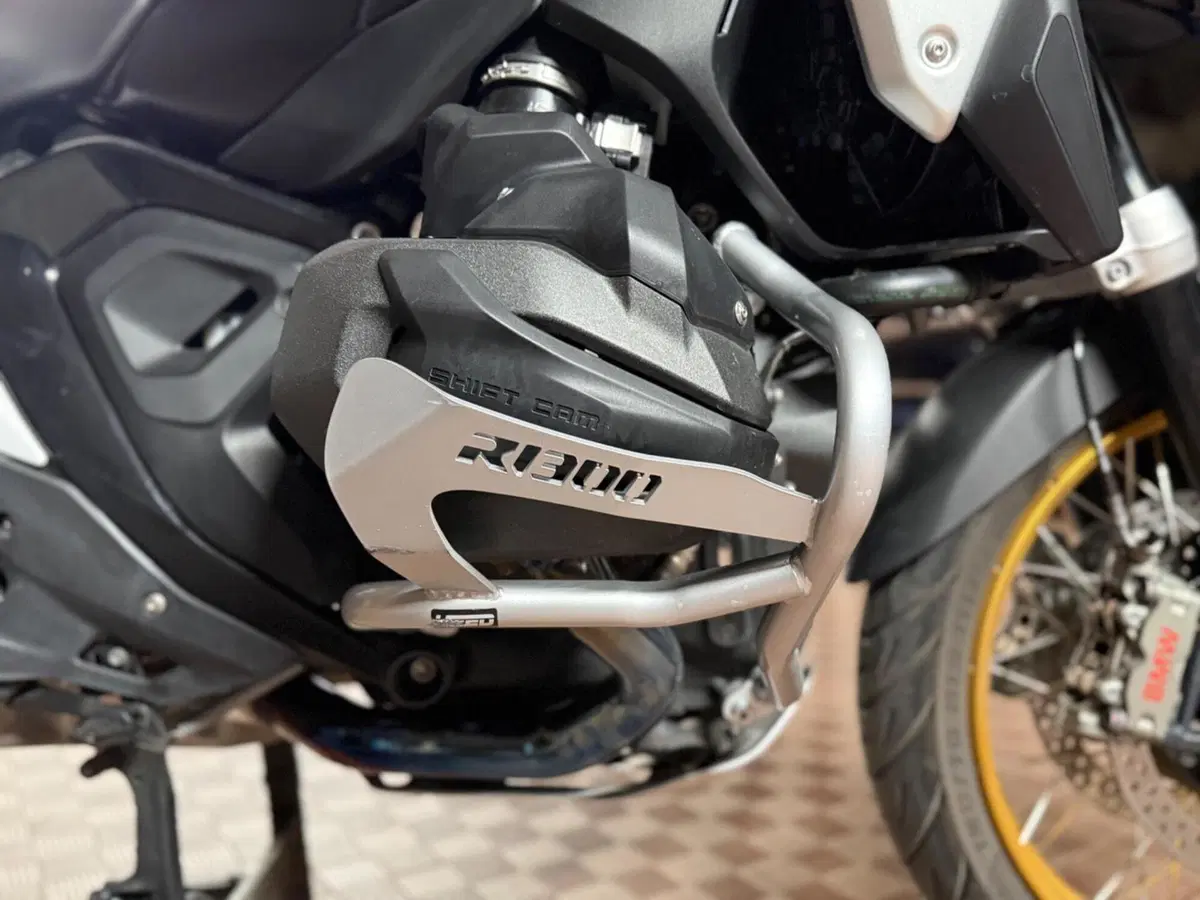 Bmw R 1300 GS Trophy (2023 - 26) (3)