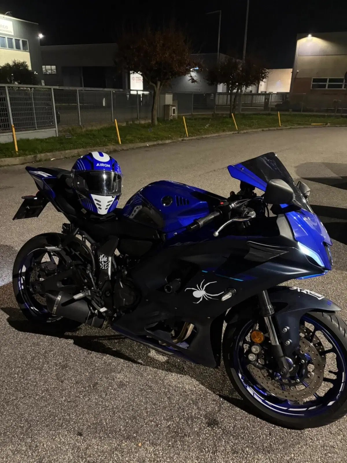 Yamaha YZF R7 (2021 - 25)