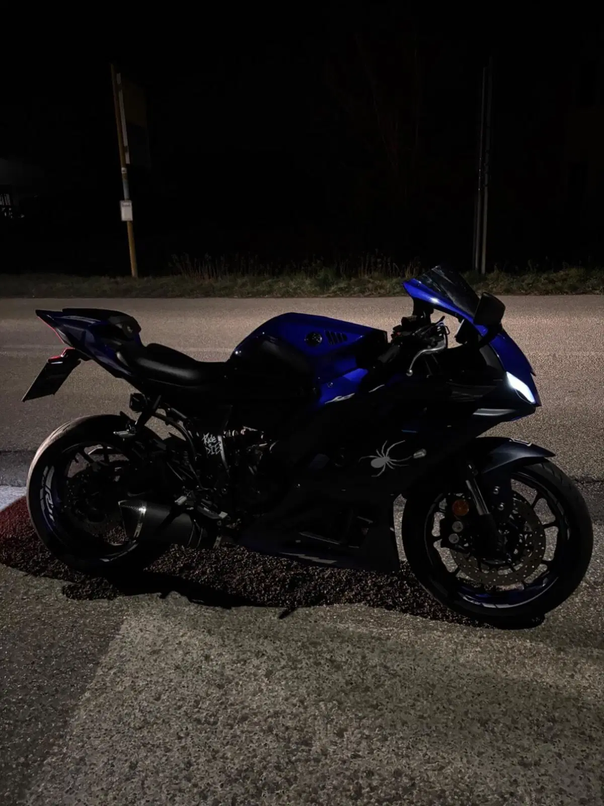 Yamaha YZF R7 (2021 - 25) (7)