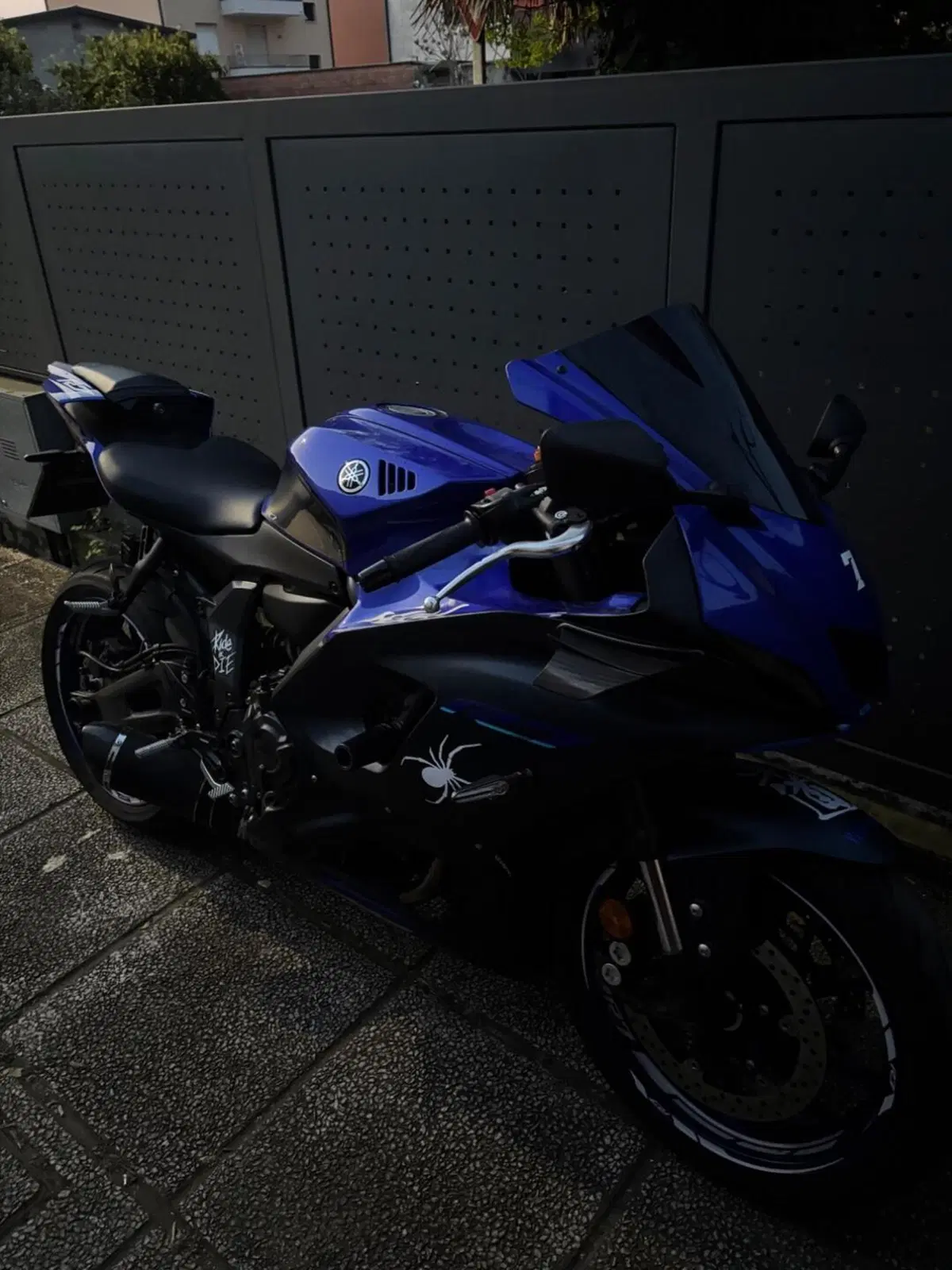 Yamaha YZF R7 (2021 - 25) (8)