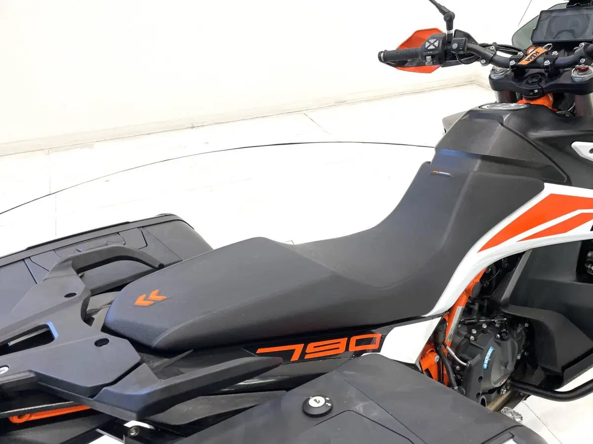 KTM 790 Adventure R (2019 - 20) (15)