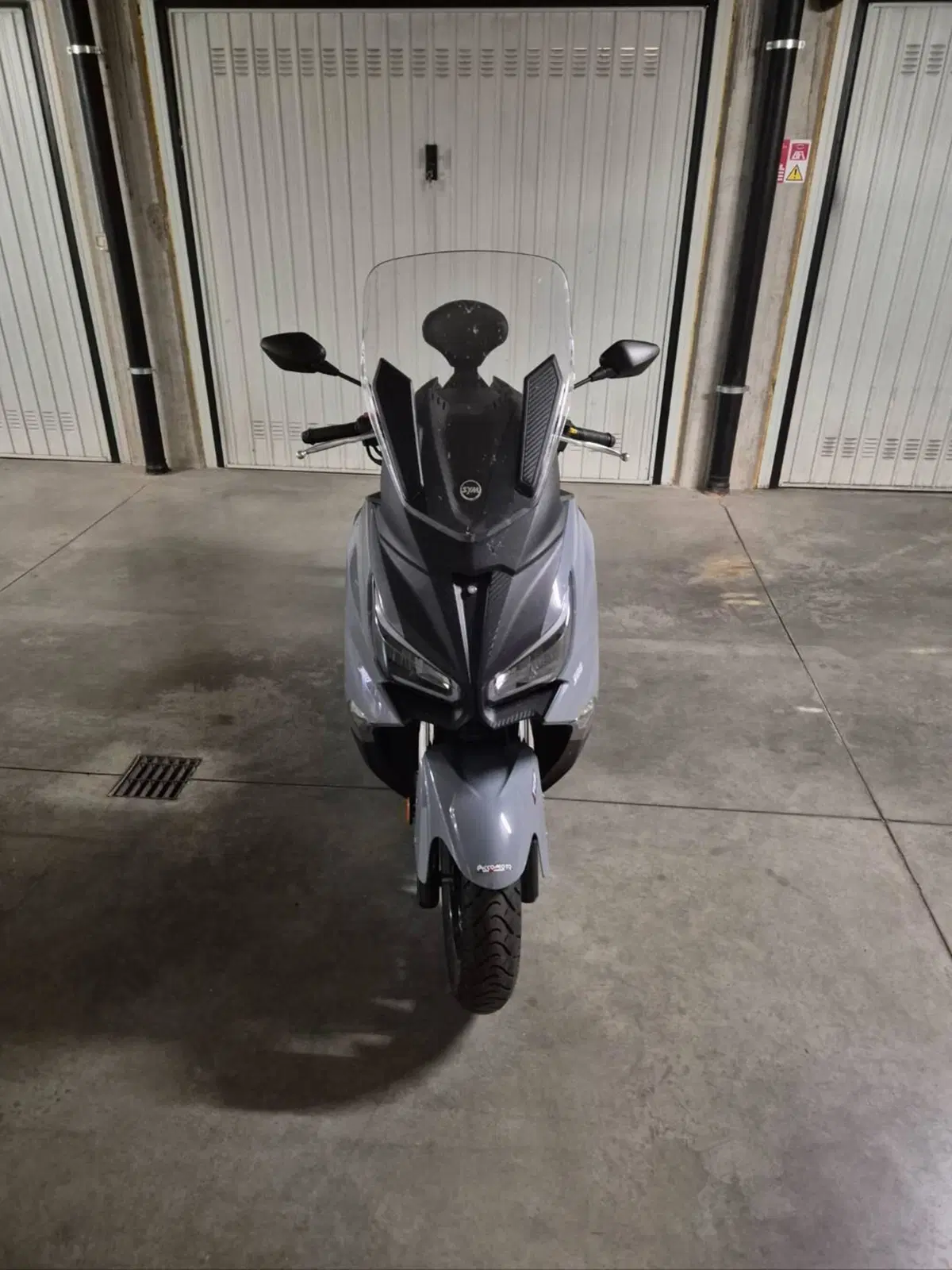 Sym Joymax 300 Z+ (2021 - 24) (2)
