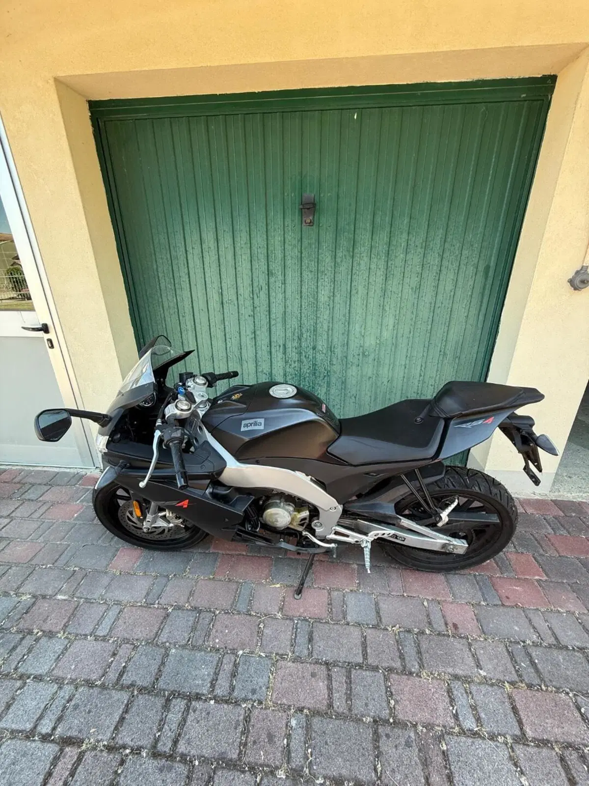 Aprilia RS4 50 (2011 - 17) (2)