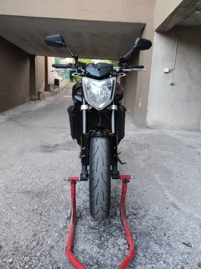 Yamaha FZ1 (2006 - 16) usata