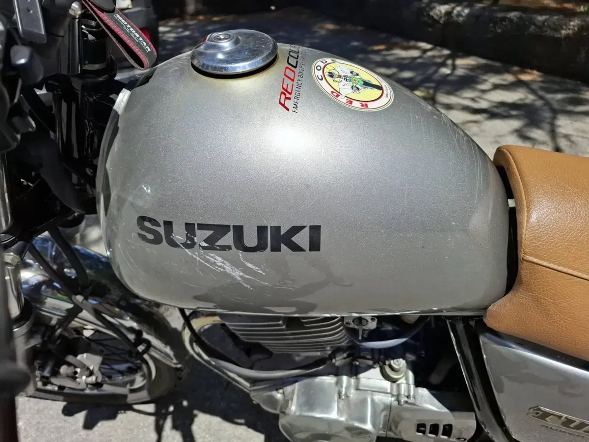 Suzuki TU 250 X (1997 - 03) (5)