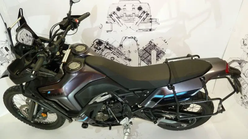 Yamaha Ténéré 700 World Raid (2022 - 25) (7)
