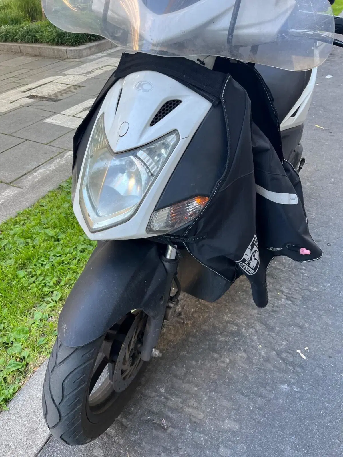 Kymco Agility 125 R12 (2007 - 13) (2)