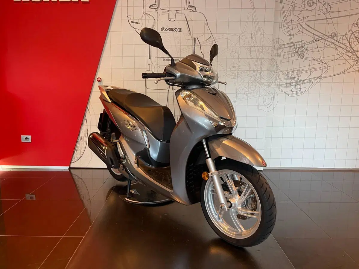 Honda SH 300 i ABS (2016 - 20) (3)