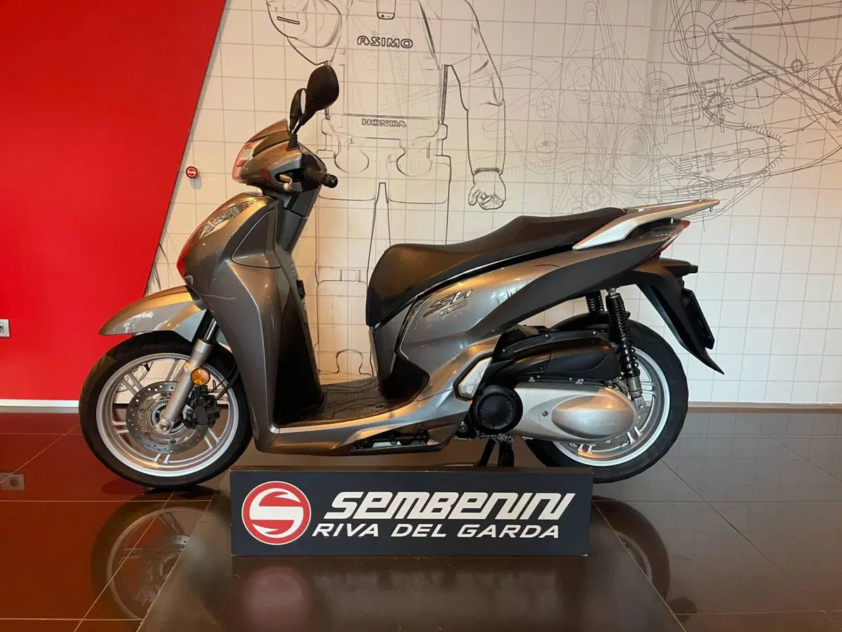 Honda SH 300 i ABS (2016 - 20) (7)