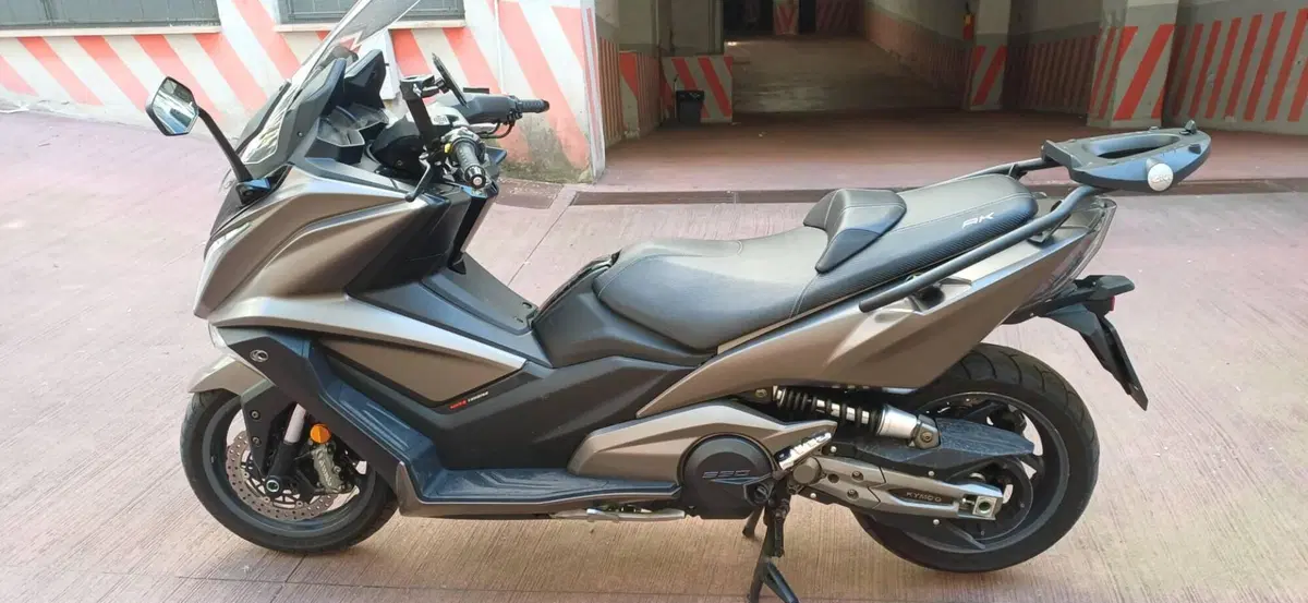 Kymco AK 550 ETS (2021 - 26) (4)