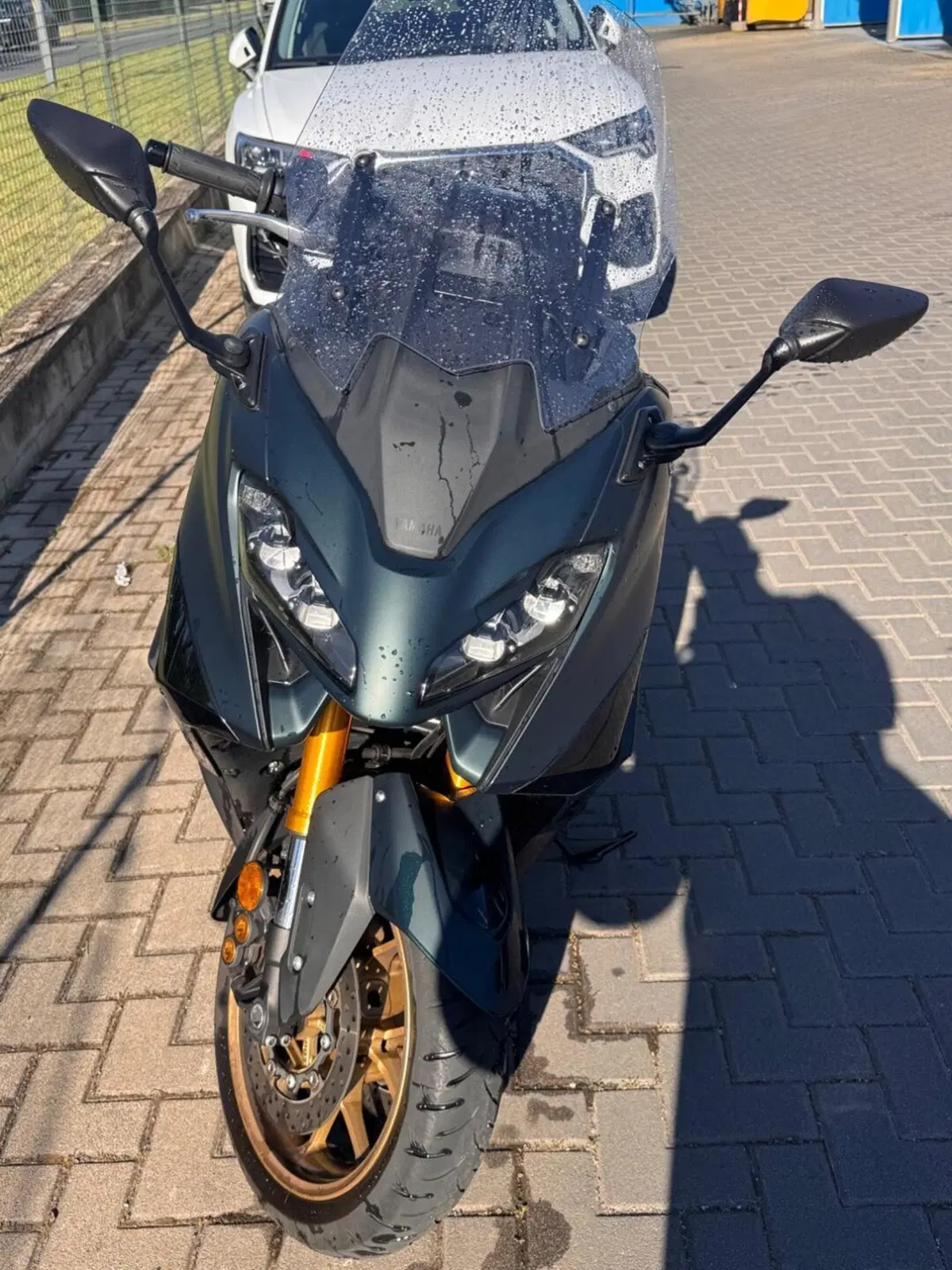 Yamaha T-Max 560 (2022 - 24)