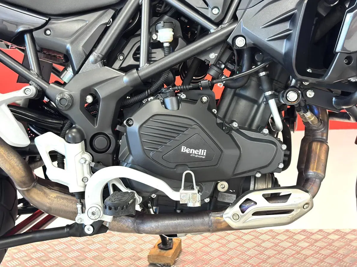 Benelli TRK 502X (2021 - 26) (11)
