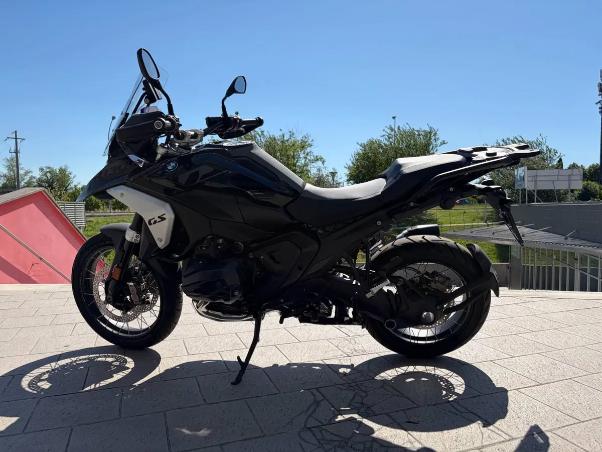 Bmw R 1300 GS Triple Black (2023 - 26) (2)