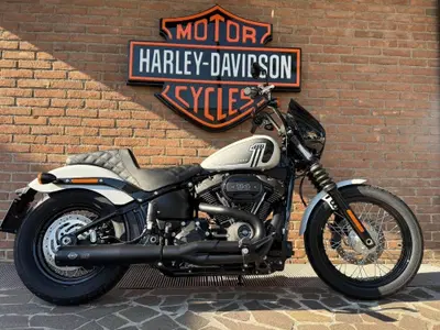 Harley-Davidson Street Bob 114 (2021 - 24) usata