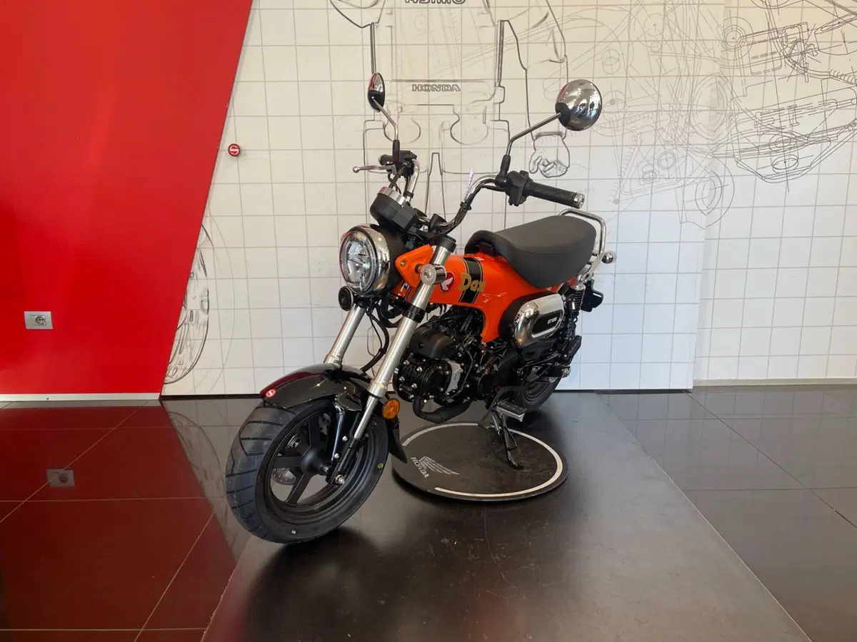 Honda Dax 125 (2025 - 26) (4)