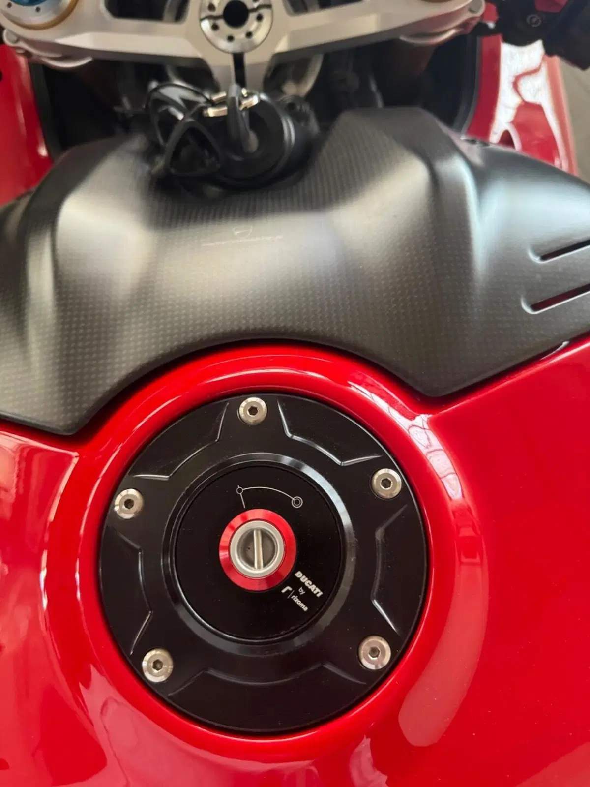 Ducati Panigale V4 S (2022 - 24) (5)