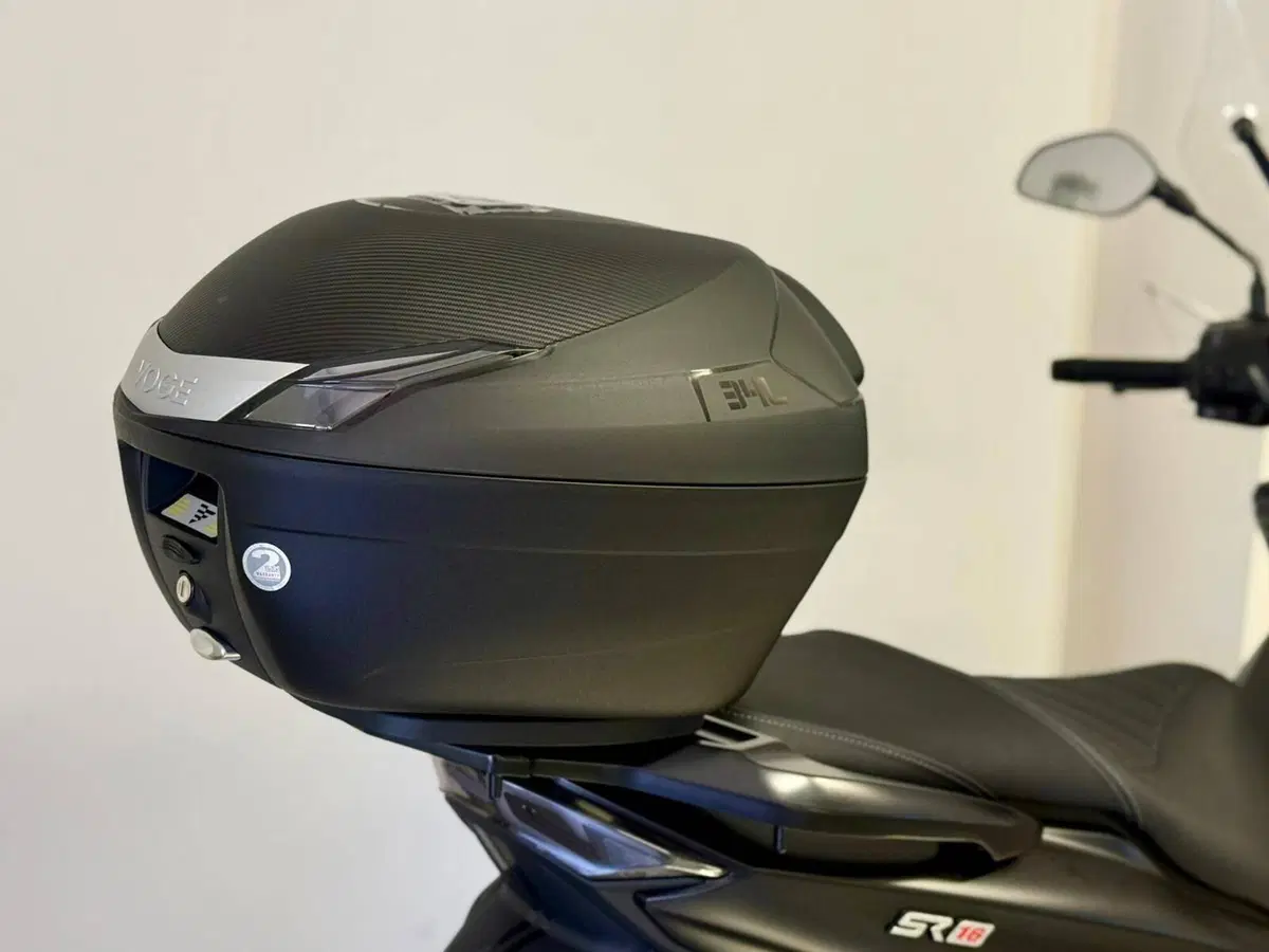 Voge Sfida SR16 200 (2025 - 26) (12)