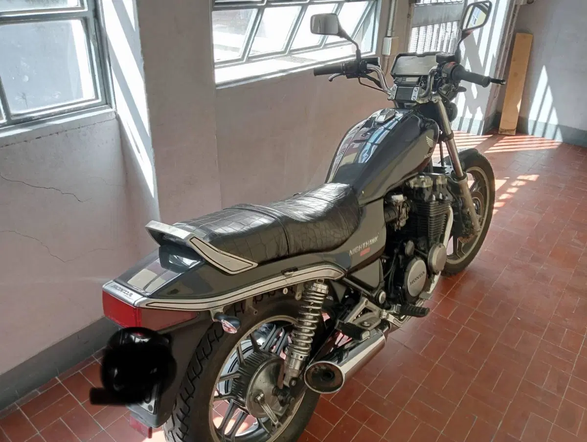 Honda NigtHawk (2)