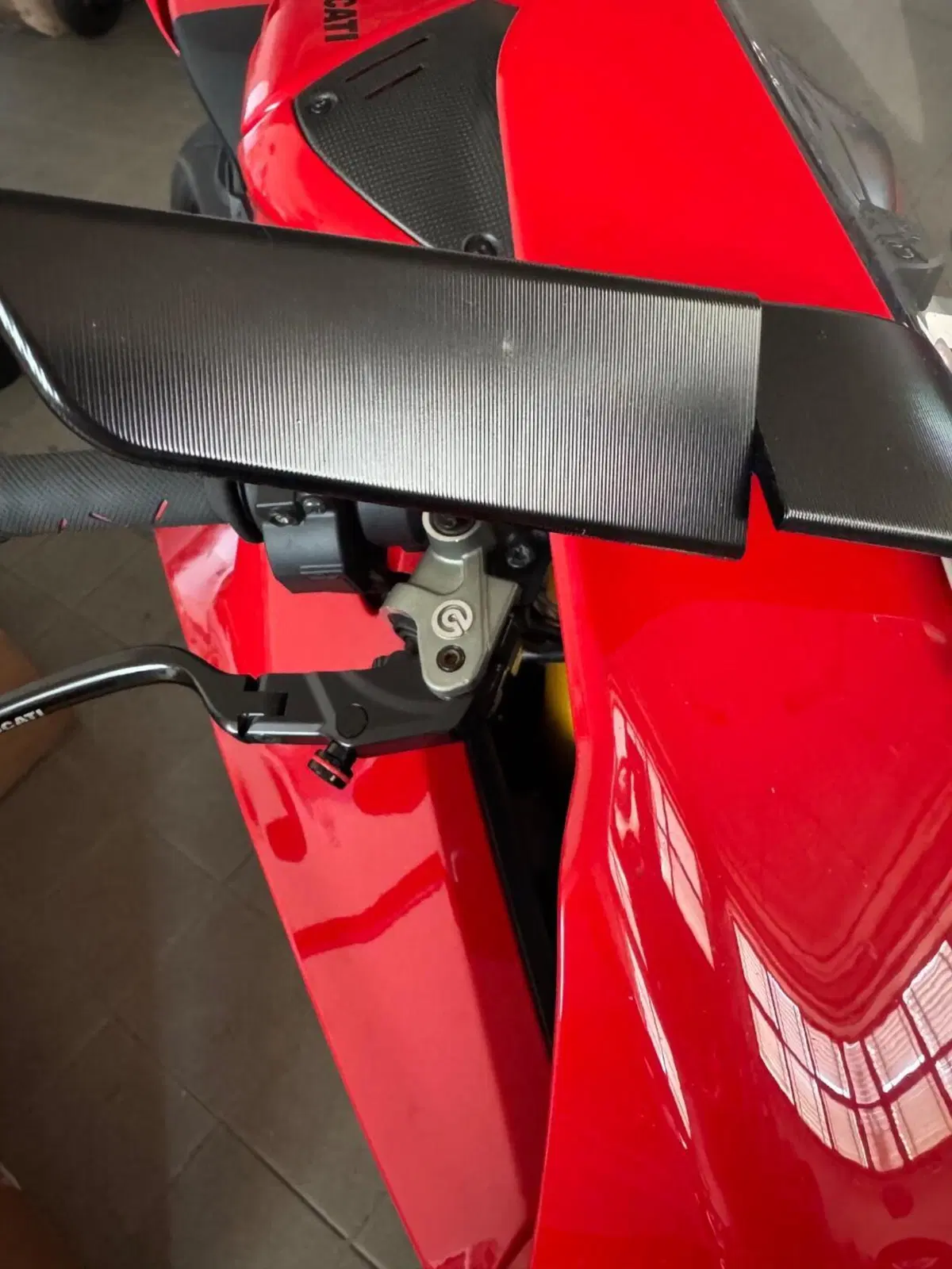 Ducati Panigale V4 S (2022 - 24) (11)