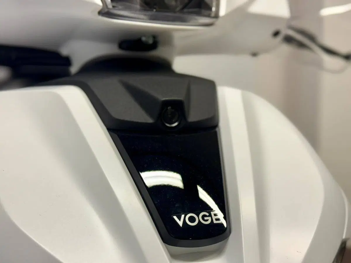Voge Sfida SR16 200 (2025 - 26) (16)