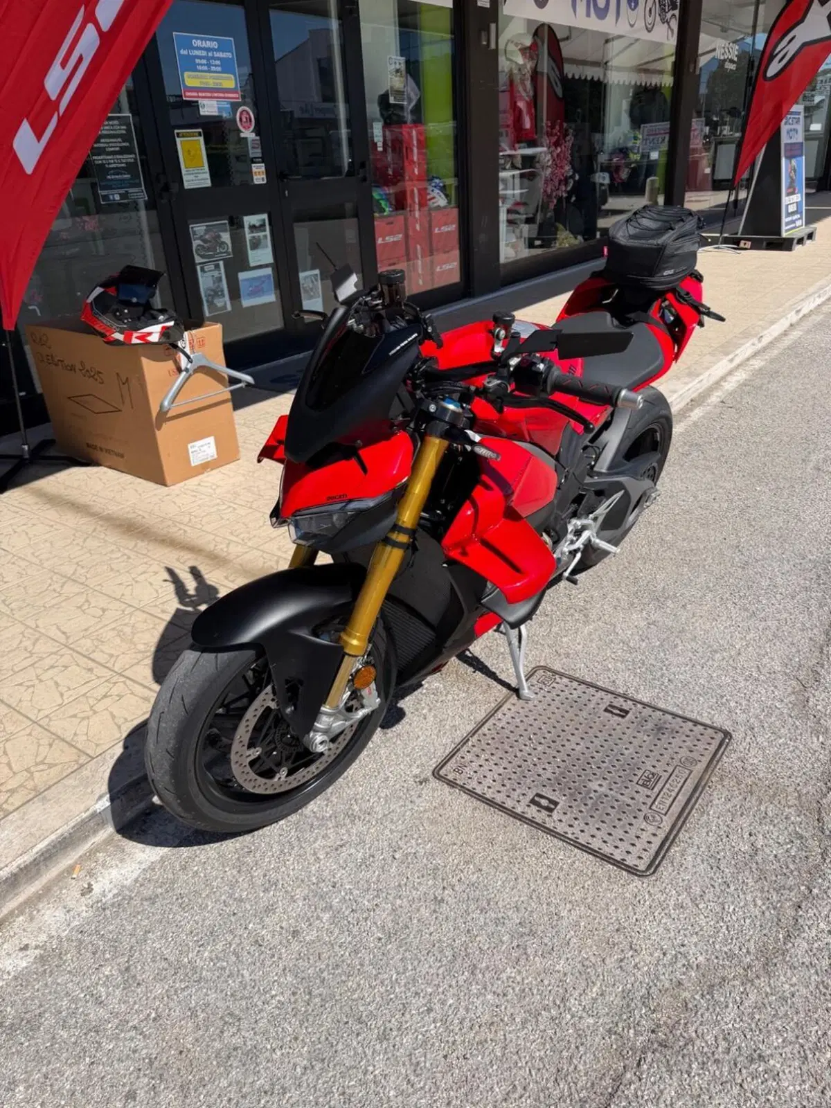 Ducati Streetfighter V4 S (2025 - 26) (2)