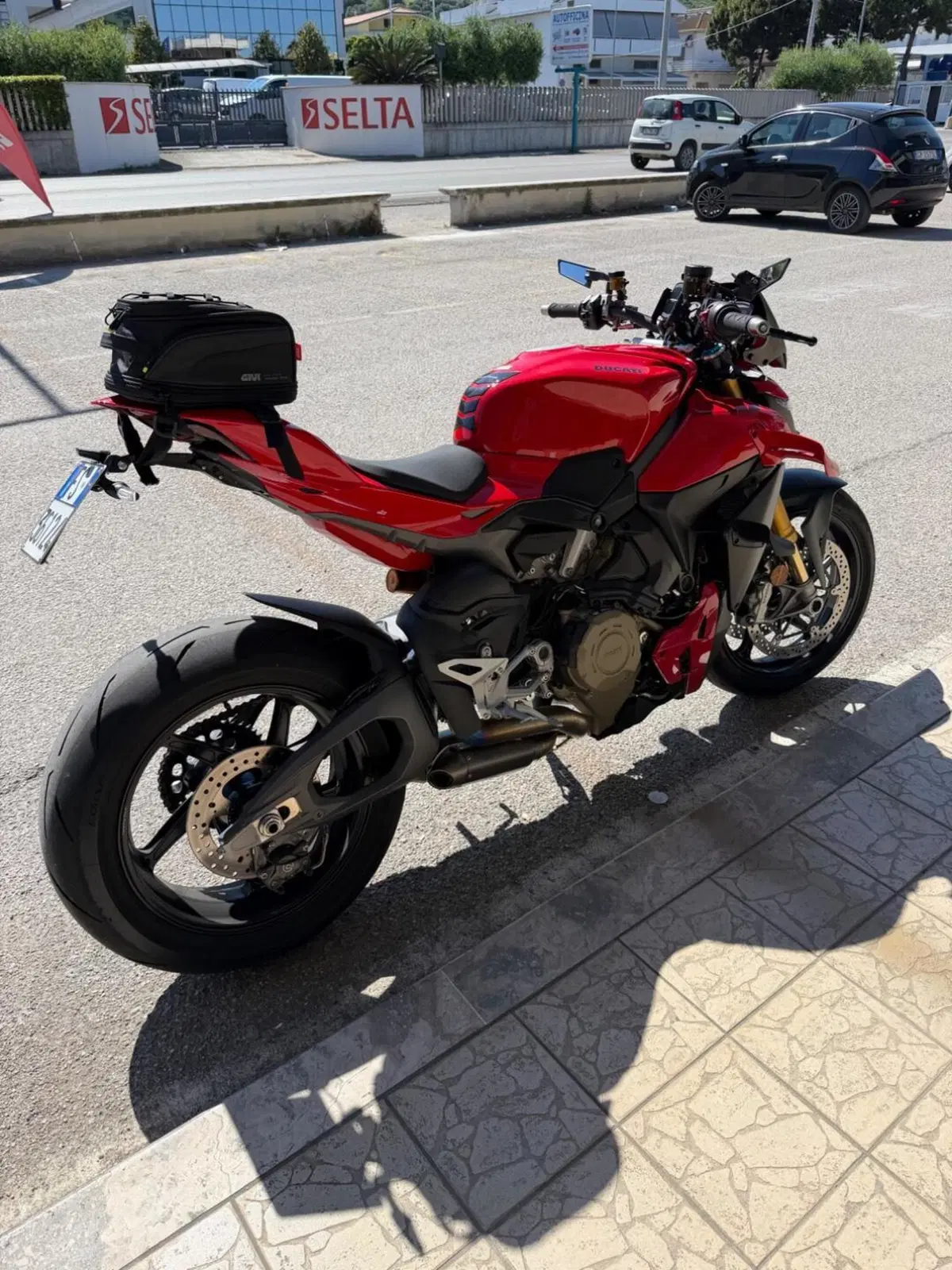 Ducati Streetfighter V4 S (2025 - 26) (4)
