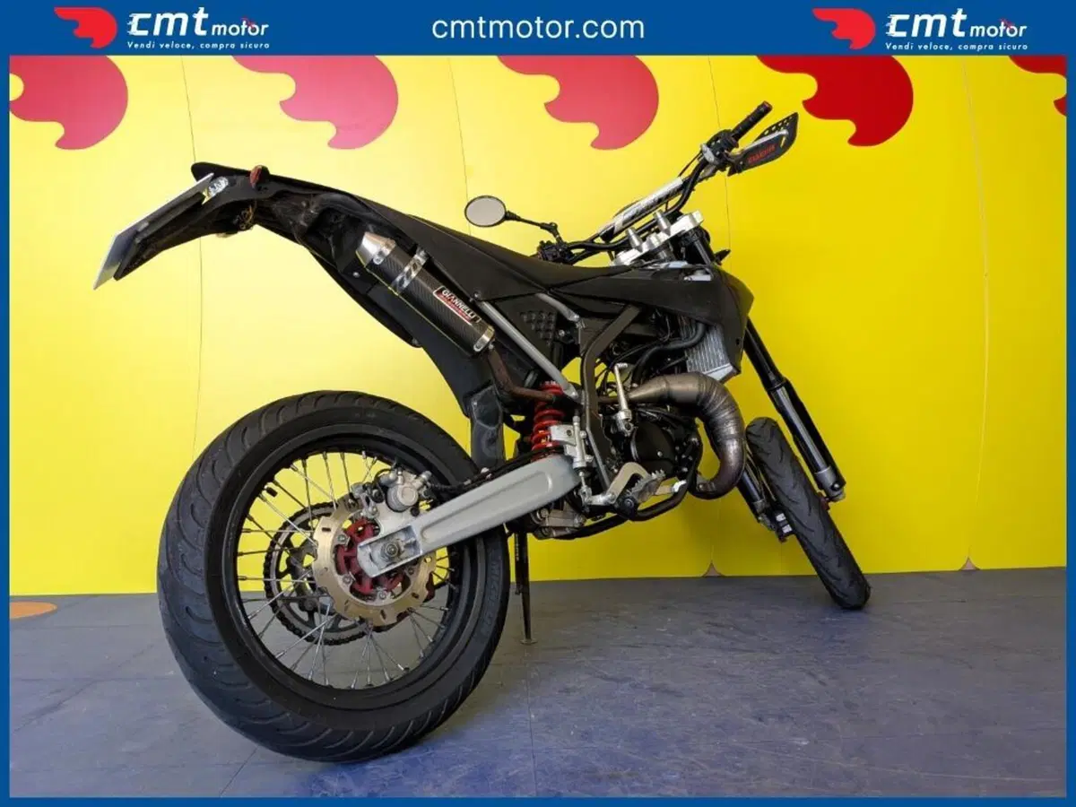Fantic Motor Motard 50 Performance 2t (2020) (4)
