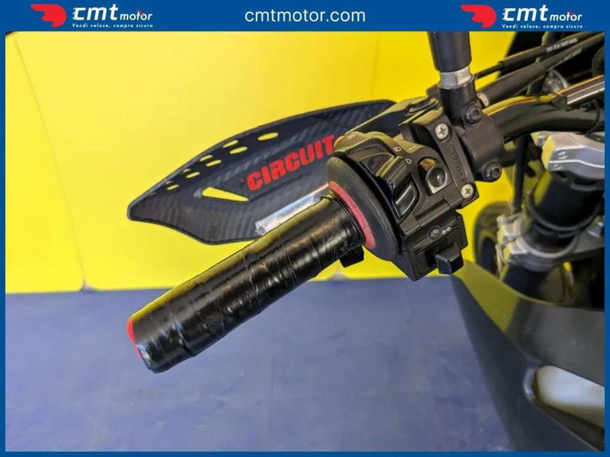 Fantic Motor Motard 50 Performance 2t (2020) (12)