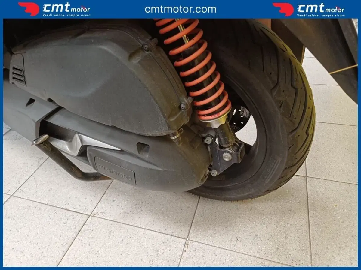 Piaggio MP3 400 Sport ABS Hpe (2021 - 22) (8)