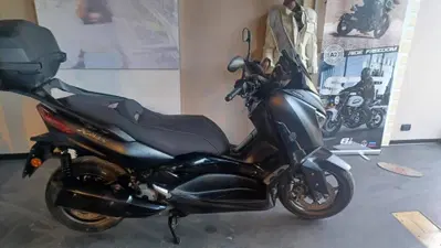 Yamaha X-Max 300 Tech Max (2020) usata