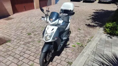 Kymco Agility 150 R16 usata