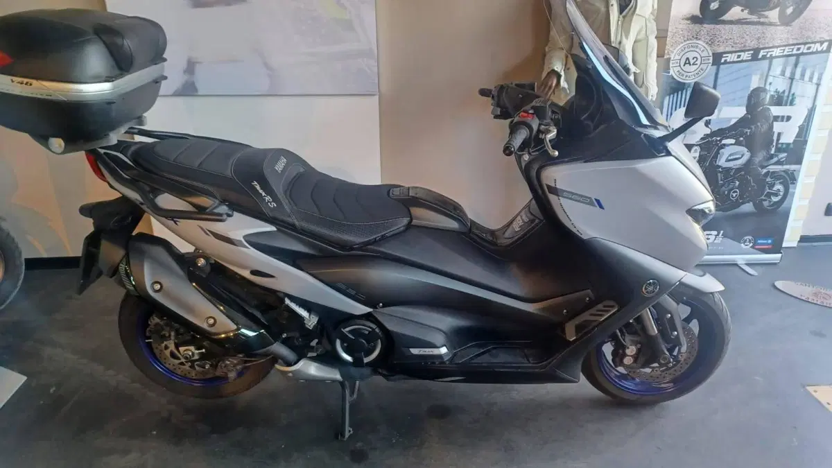 Yamaha T-Max 560 (2020 - 21) (2)
