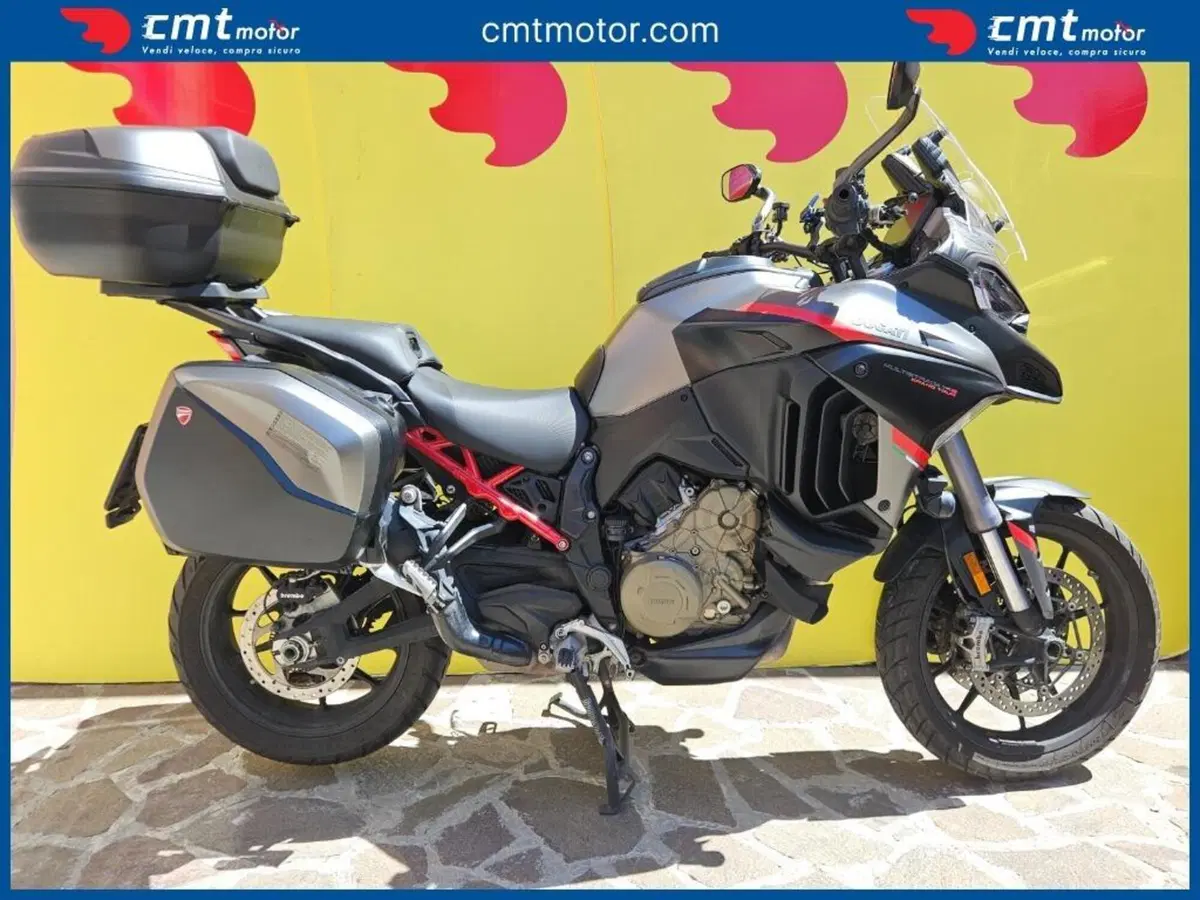Ducati Multistrada V4 S Grand Tour (2024)